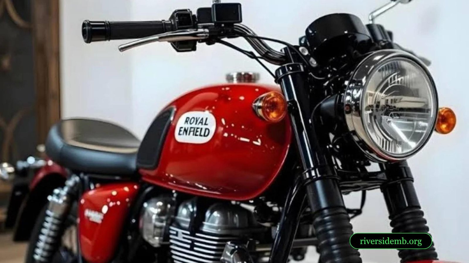 Royal Enfield Classic 350 2025: All New Royal Look, Timeless Cruiser with Modern Upgrades